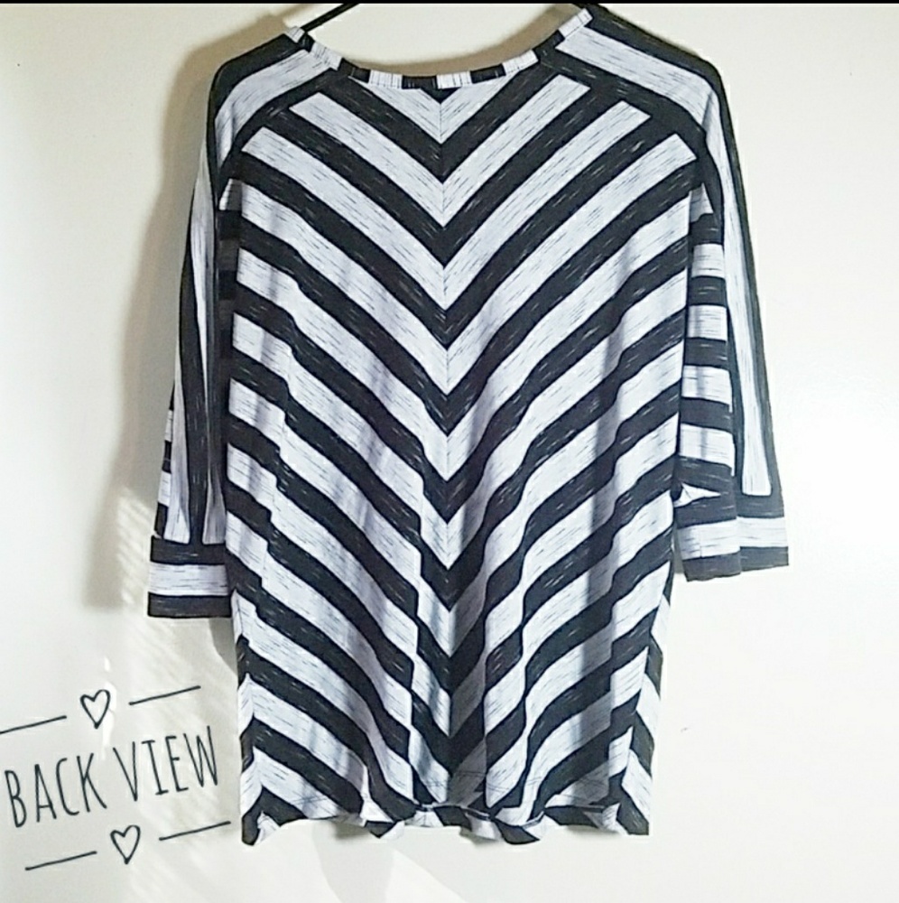 Apt 9 XL Black and White Striped Top - Picture 2 of 5